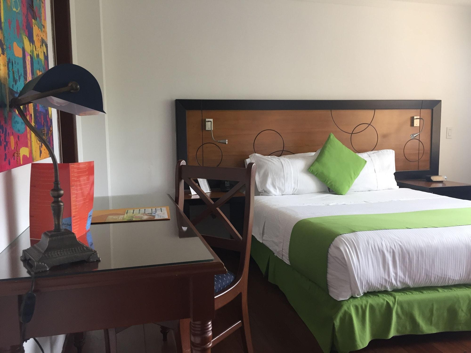Hotel Emaus Μπογκοτά Εξωτερικό φωτογραφία